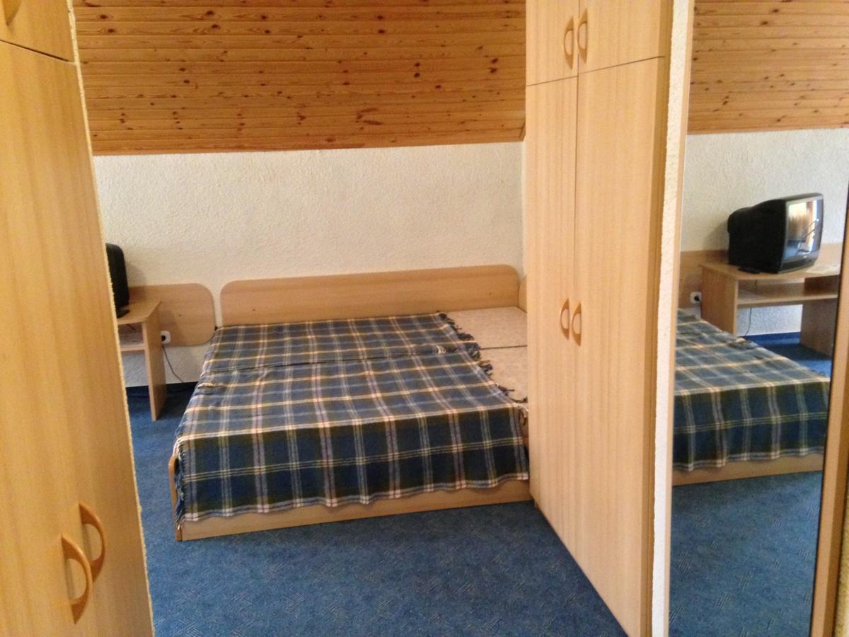 Asthmahotel Abaliget Kamer foto